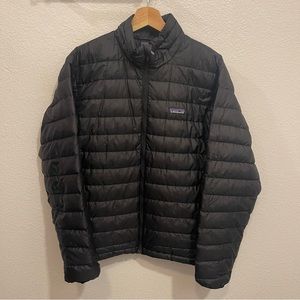 black patagonia down jacket men size small